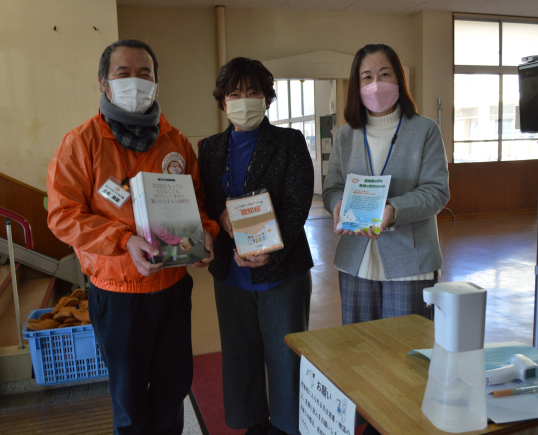 050111オレンジロードつなげ隊啓発（加悦小学校）.jpg